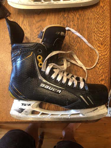 Used Bauer Supreme TotalOne NXG D&R (Regular)  Size 11 Hockey Skates