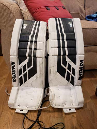 Used 26" Vaughn Velocity VE8 Goalie Leg Pads