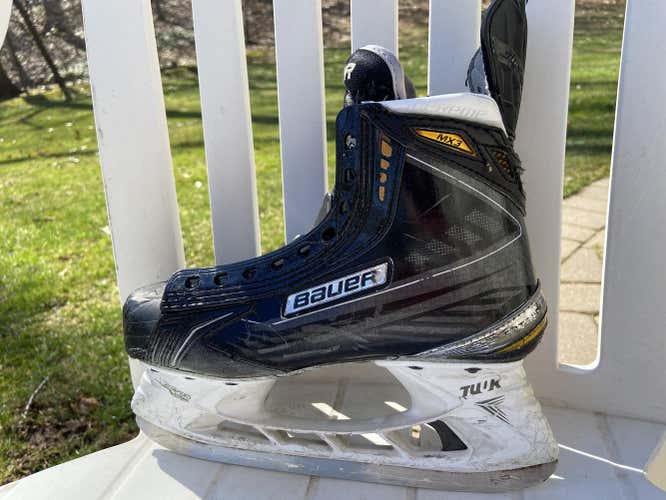 Used Bauer MX3 Junior Hockey Skates Size 3 With Two Extra Pairs Of Steel