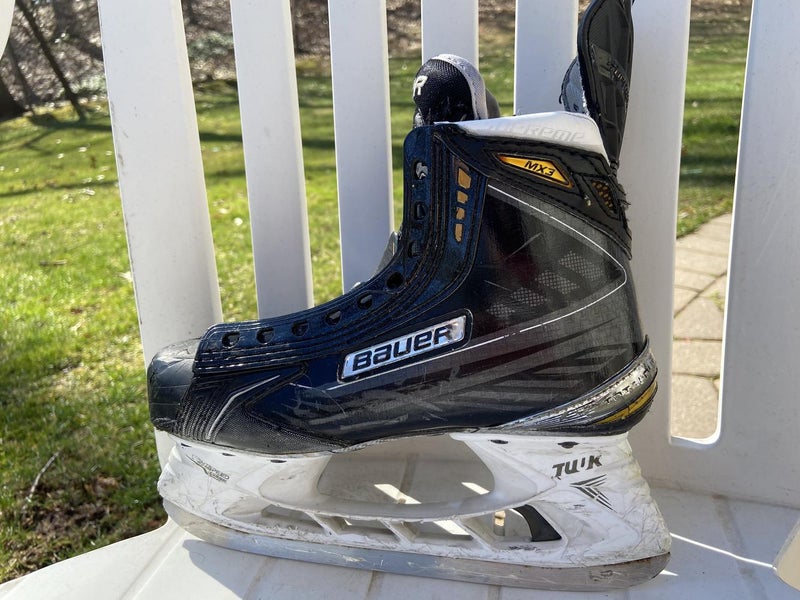 Used Bauer MX3 Junior Hockey Skates Size 3 With Two Extra Pairs Of Steel