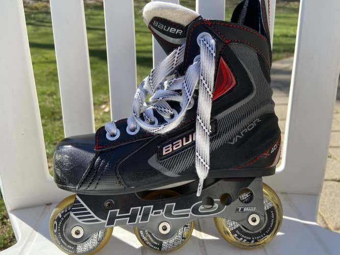 Used Bauer Vapor Youth X40R Size 12.0 Roller Skates
