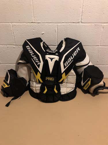 Used Medium Bauer  Goalie Chest Protector