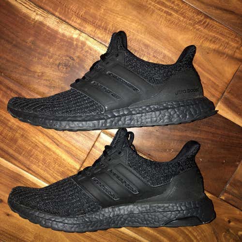 Very Good Condition Adidas Ultraboost 4.0 Triple Black Men’s Size 9.0 (Women’s 10