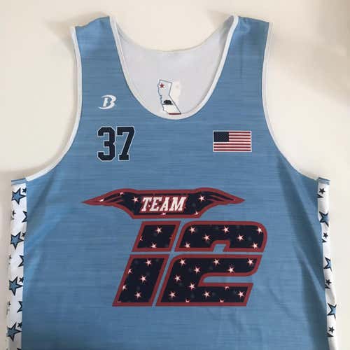 Team 12 Club Pinnie