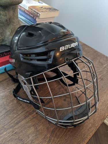 Like-New Bauer Re-Akt Medium Black Helmet w/ Cage