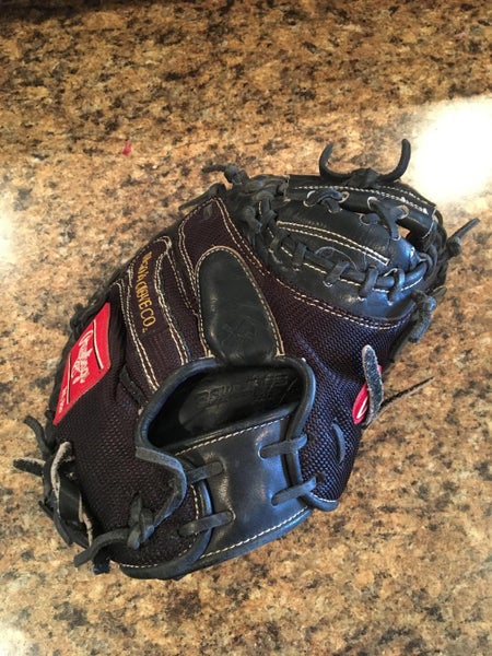 Black Used Adult Rawlings Right Handed Catcher's Heart of the Hide Baseball Glove 32.5"