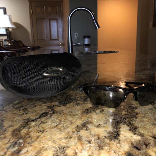 Black Unisex One Size Fits All Oakley Sunglasses