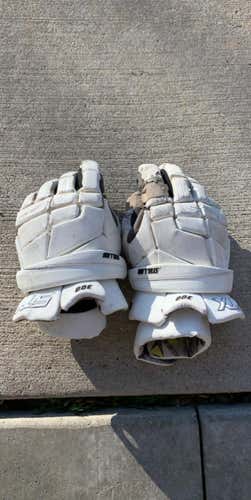 Pretty Beat Up Stx Stallion 300 Gloves (will Negotiate Price)
