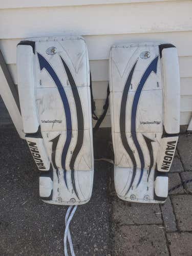 Used 29" Vaughn Velocity V4 Goalie Leg Pads