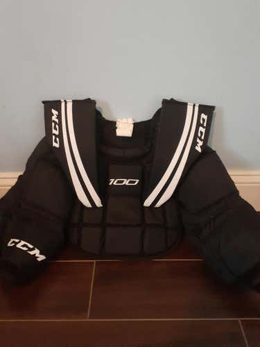 New Junior Medium CCM Goalie Chest Protector