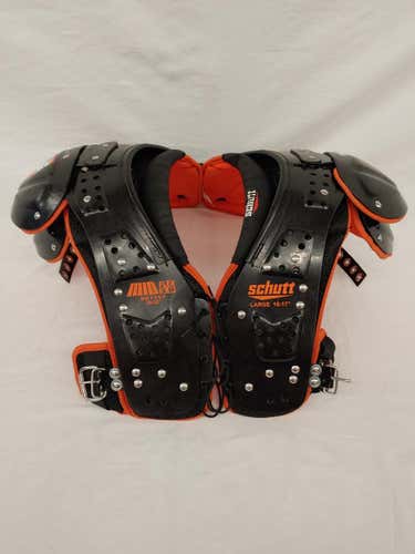 Used Schutt Mid Flex 3.0 16-17 Lg Football Shoulder Pads