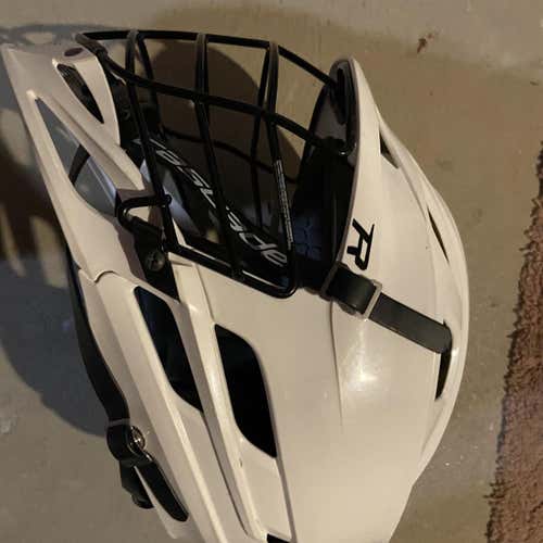 White Used Cascade R Helmet
