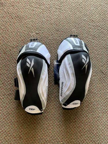 New Large Reebok 7K Elbow Pads