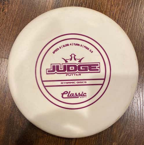 Dynamic Discs Classic Soft Judge Putter (668)