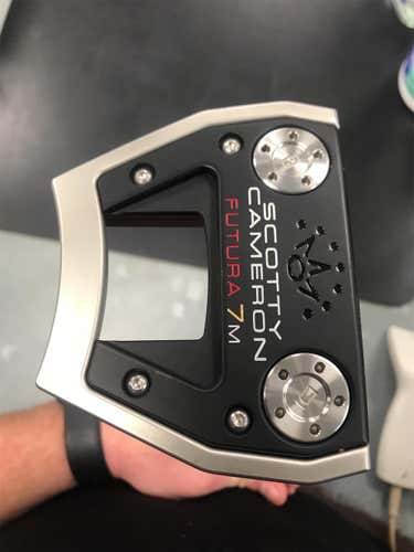 Used Right Handed Scotty Cameron Futura 35" Putter
