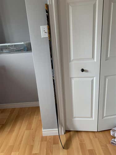 Used Right Handed Supreme 1S Mid  Hockey Stick