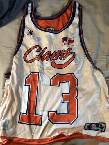 2 Fighting Clams Pinnies