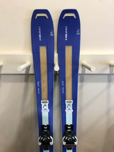 HEAD GREAT JOY SKIS WITH TYROLIA ATTACK BINDING