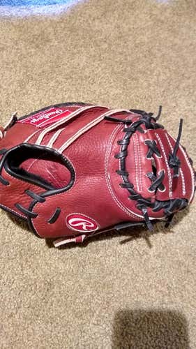 New High School/College Rawlings Right Handed Catcher's Glove