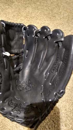 Black New High School/College Rawlings Right Handed Infield Gold Glove Baseball Glove 11.5"