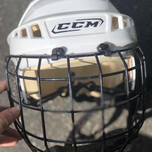 White Used Small CCM Vector V05 Helmet