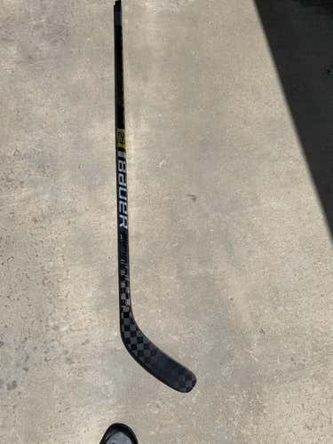 Used Senior Bauer Right Handed Supreme 2S Pro Stick P88 Grip 87 Flex