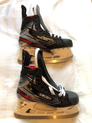 New Bauer Vapor 2X Pro - Pro Stock Skates - Left Size 8 E - Right Size 7.5 E