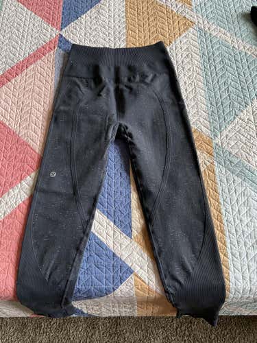 Gray Gently Used Adult Women's 6 Lululemon Leggings