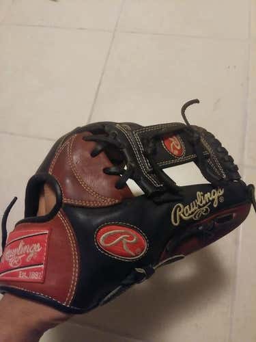 Rawlings Right Handed Infield Heart of the Hide Baseball Glove 11.75"