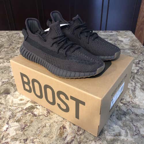 Yeezy, Cinder, Size: 9.5, Brand New