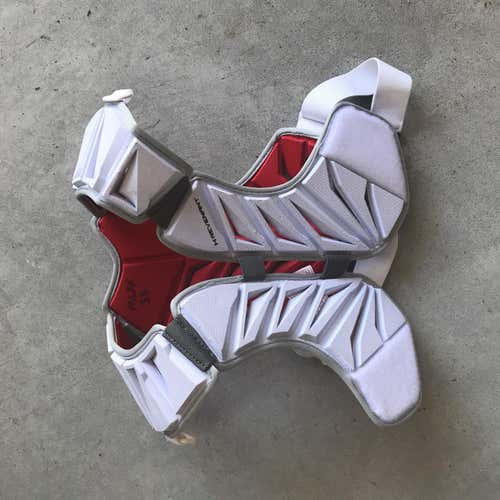New Large Under Armour Revenant Shoulder Pads