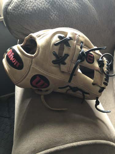 Wilson 1786 11.5" infield glove