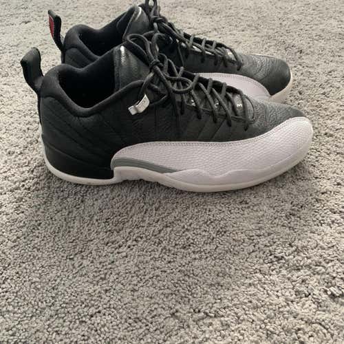 Black Men's 9.5 (Women's 10.5) Air Jordan Shoes