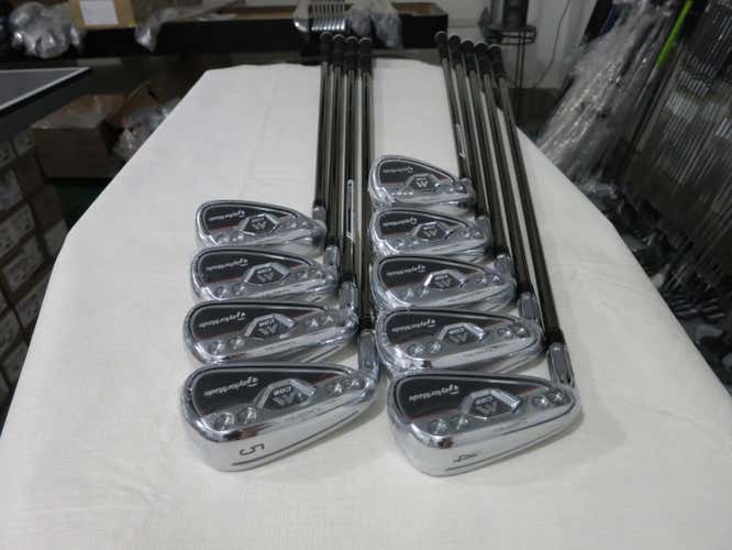 TaylorMade 2018 M CGB Iron Set MCGB - 4-PW, AW, SW - Regular Graphite - NEW - LH