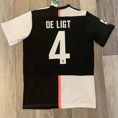 De Ligt Juve Jersey MED
