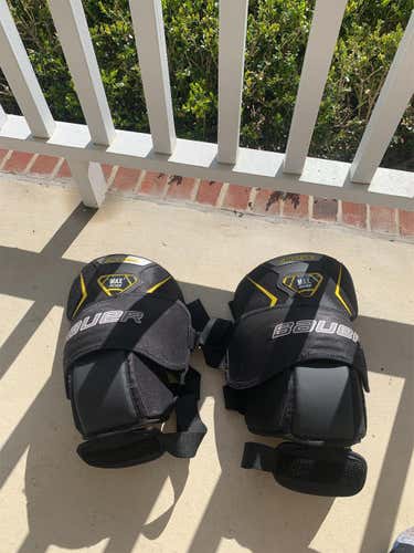 Bauer Knee Pads