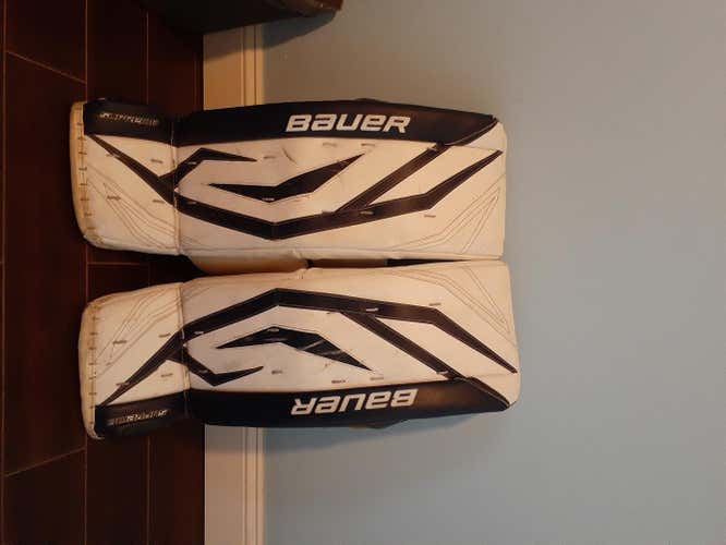 Used White and Blue Intermediate 30" Bauer Supreme one90 Goalie Leg Pads