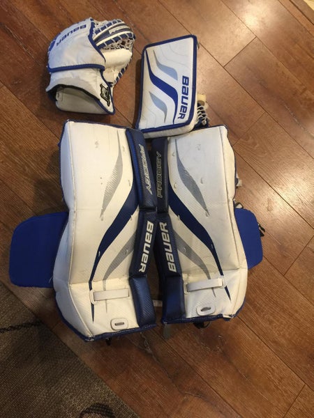 Blue Used Youth 22" Bauer Full Right Goalie Full Set
