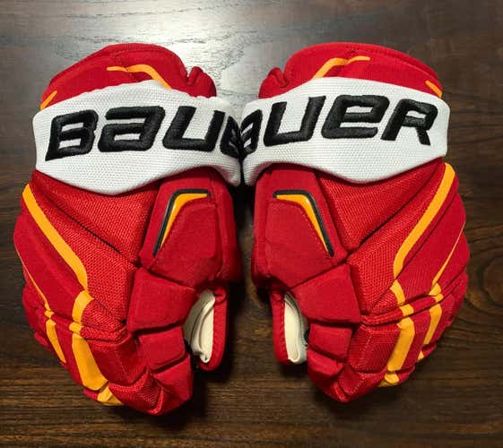*Rare* New Johnny Gaudreau Bauer Vapor APX2 Pro Gloves