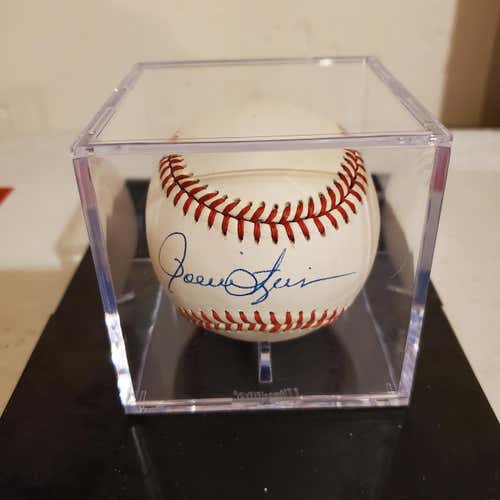 Vintage Rollie Fingers Signed Baseball Certified
