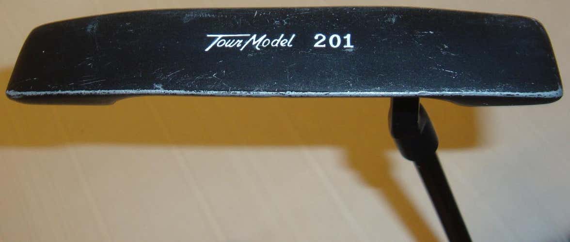 Used Men's Right Handed Putter 35"