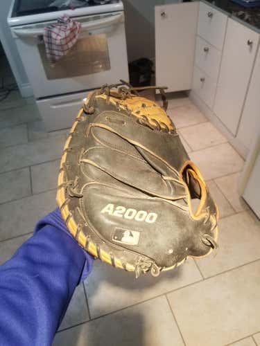 Used Wilson Right Handed A2000 Baseball Glove 32.5"