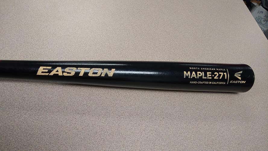 New High School/College Easton Wood Maple 271 Bat 34"