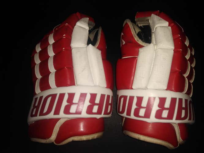 Red Used Senior Warrior Bonafide Gloves 14"