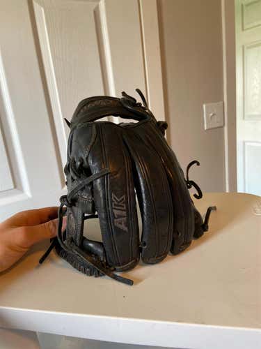 Black Used Infield A1k 11.5" Baseball Glove
