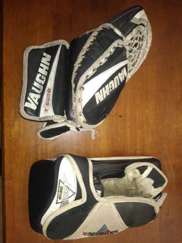Vintage Black/White Intermediate Used Vaughn Regular 5500