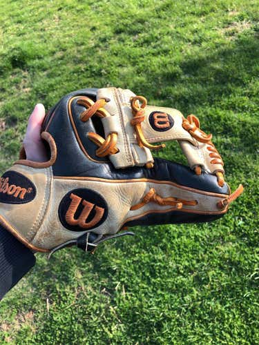 Blue Used Infield A2000 11.5" Baseball Glove