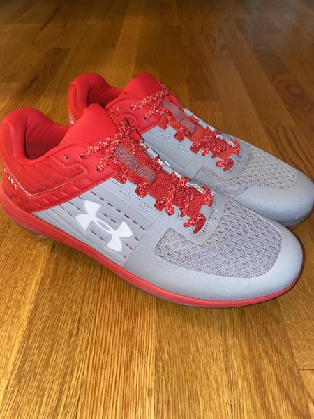 New Under Armour Yard Low Pro Issue Cleats (Limited Edition Gray/Red)(Men’s 12)