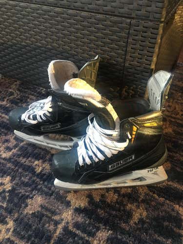 Senior Used Bauer Supreme S190 Hockey Skates D&R (Regular) Size 8.5