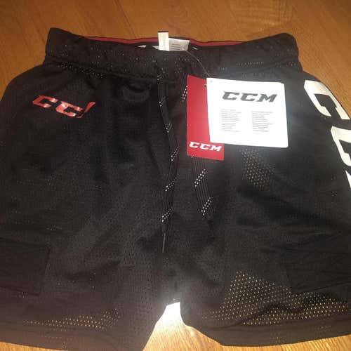 New CCM Jill Mesh Shorts Women's Small